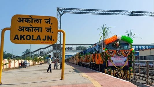Akola Junction: Code, Location, Platforms, Gates, Facilities