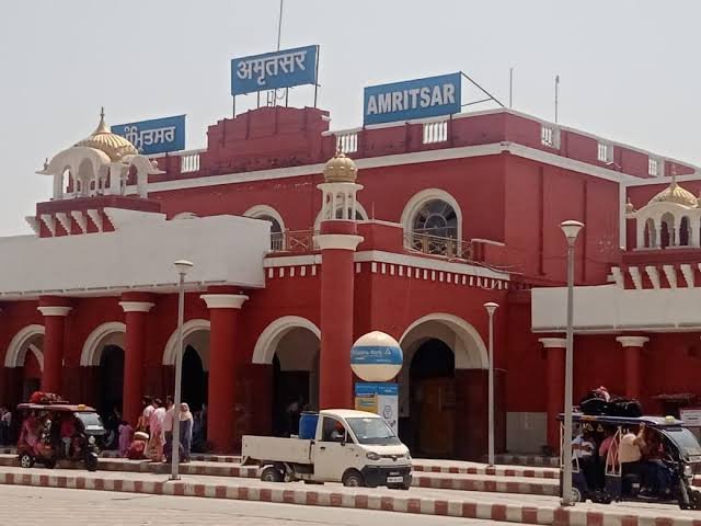 Amritsar Junction: Code, Location, Platform, Gates, Facilities