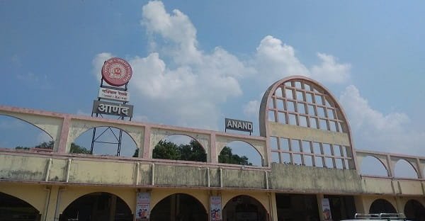 Anand Junction: Code, Location, Platforms, Gates, Facilities