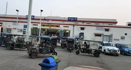 Hapur Junction: Code, Location, Platforms, Gates, Facilities