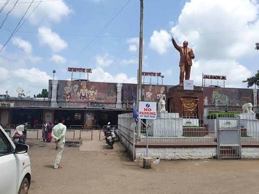 Jalgaon Junction: Code, Location, Platforms, Gates, Facilities