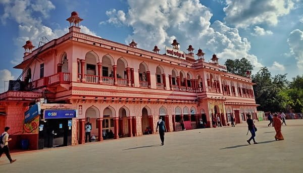 Sawai Madhopur Junction: Code, Location, Platforms, Gates, Facilities