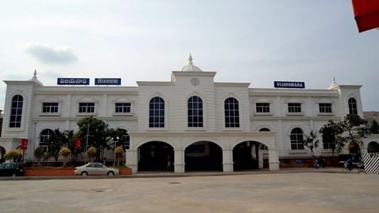 Vijayawada Junction: Code, Location, Platform, Gates, Facilities