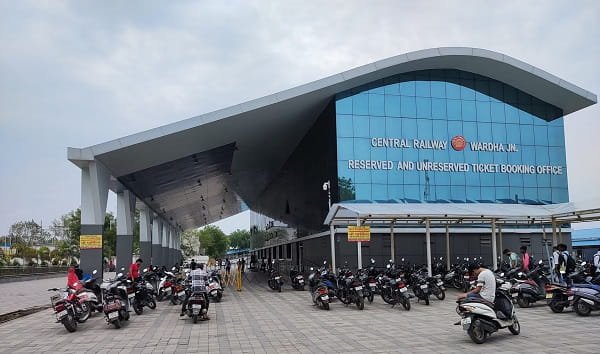 Wardha Junction: Code, Location, Platforms, Gates, Facilities